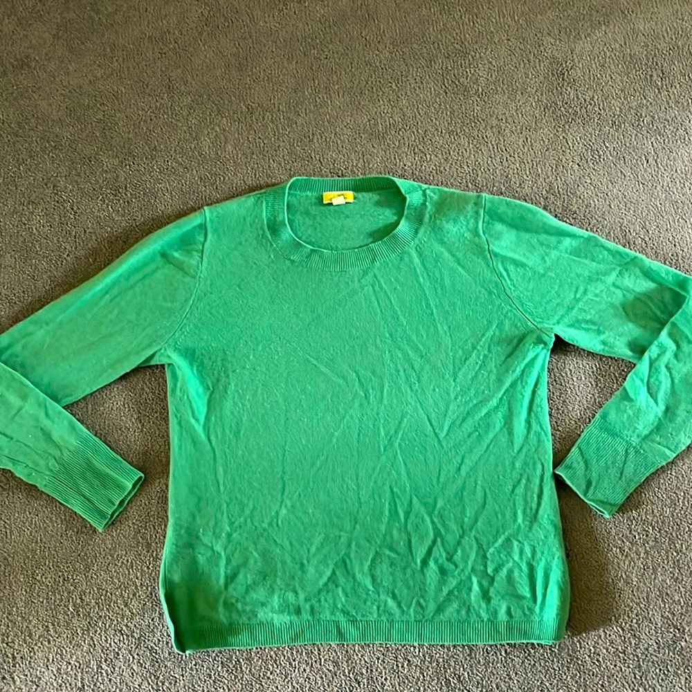 J.Crew Medium 100% Cashmere crew neck sweater. Green